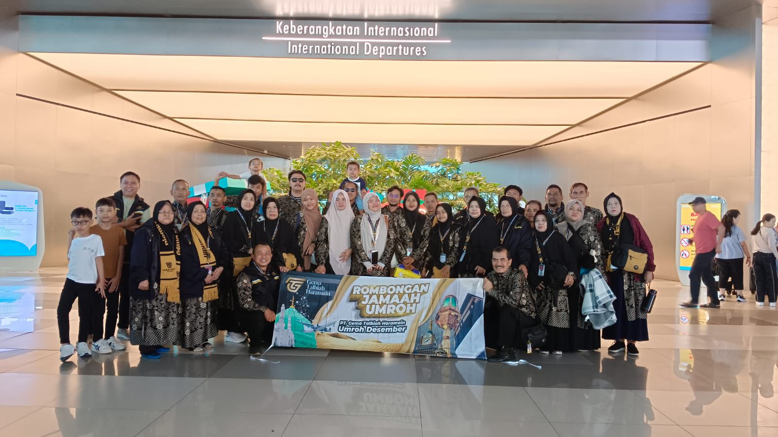 paket umroh bandung terpercaya